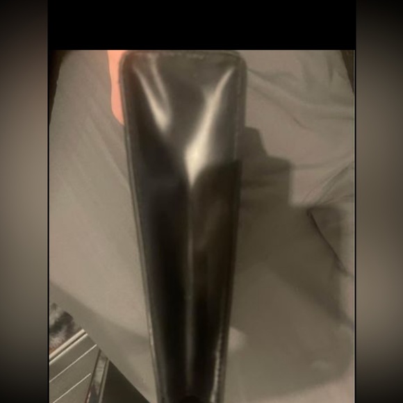 Louis Vuitton Toiletry 26 - Picture 1 of 5